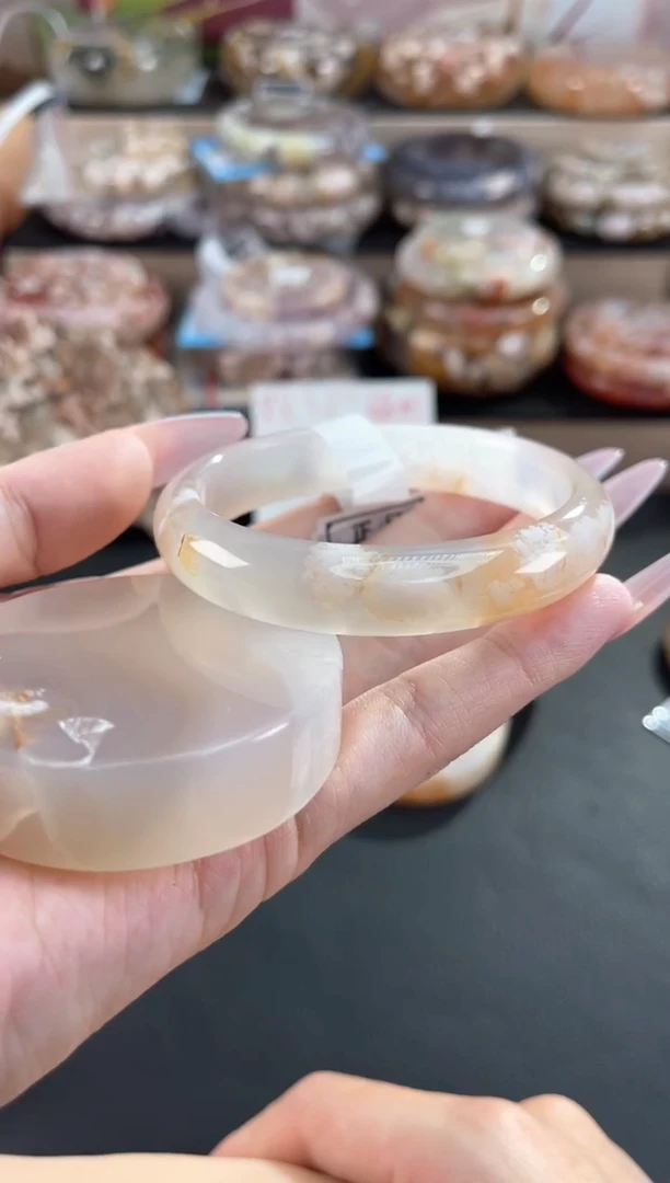 未镶嵌手镯石英质玉花***水56