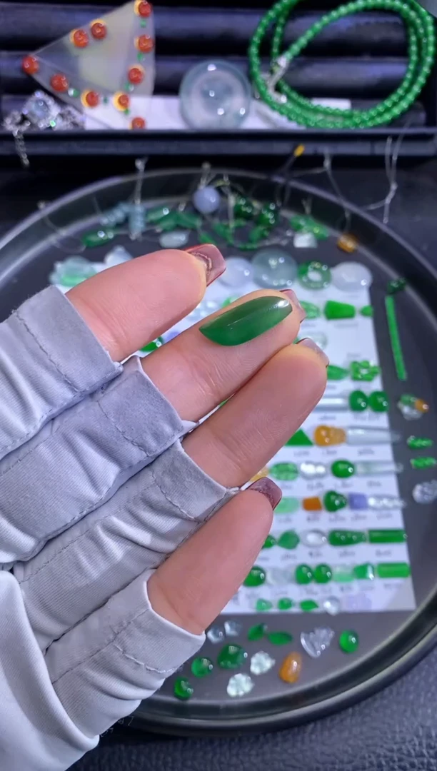 未镶嵌挂件翡翠随行