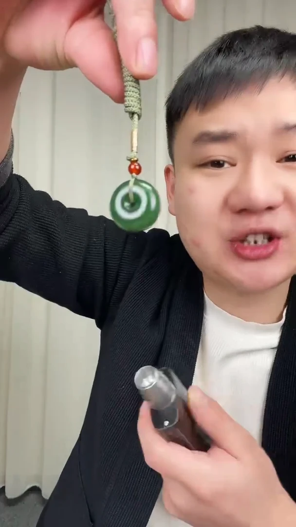 未镶嵌和田玉挂件1