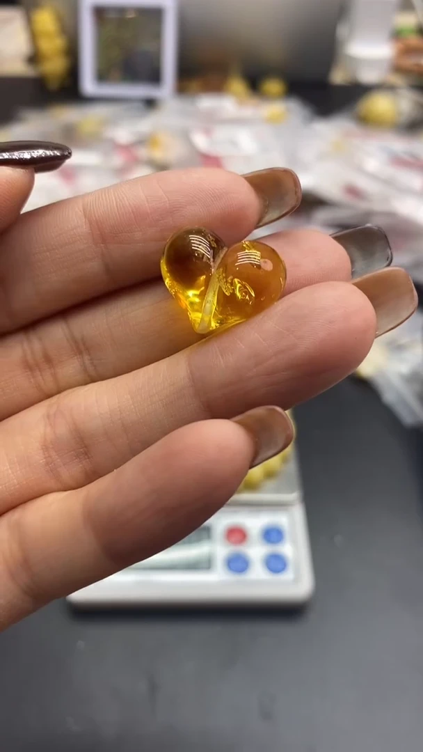 琥珀未镶嵌珠宝奇石778