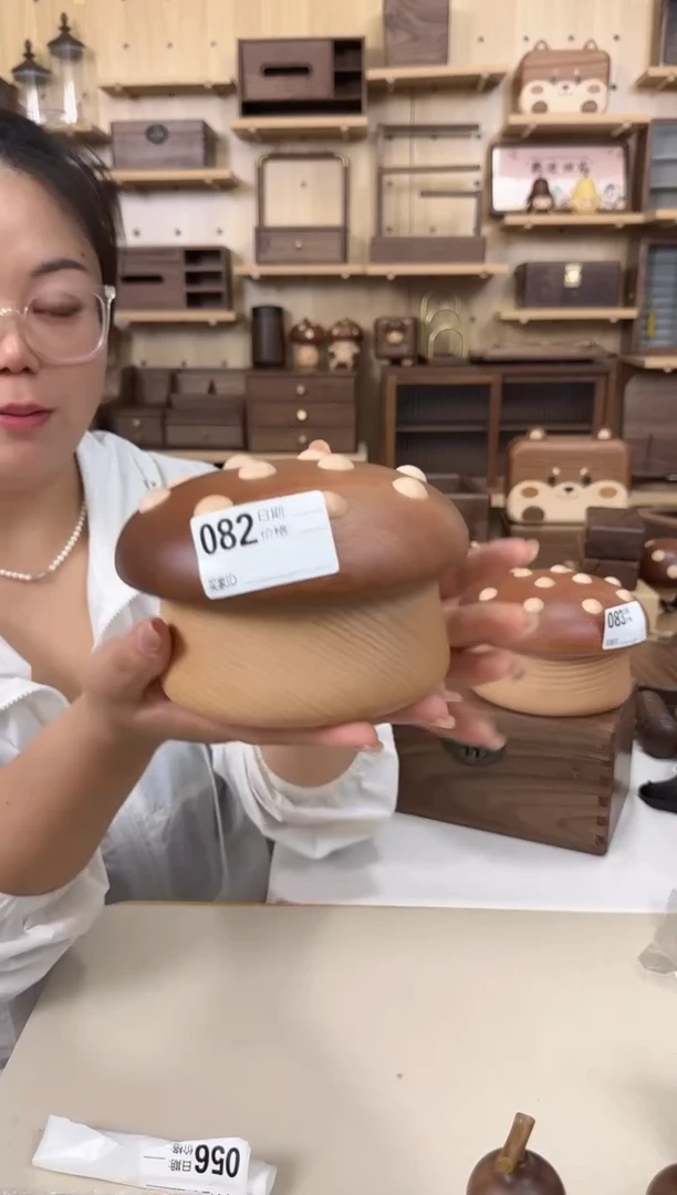 木082号乌檀木蘑菇收纳盒