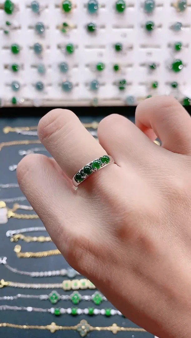 【闪购商品】翡翠戒指银S925镶嵌天然翡翠