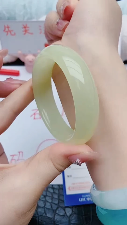 石英质玉手镯未镶嵌y62+54-55