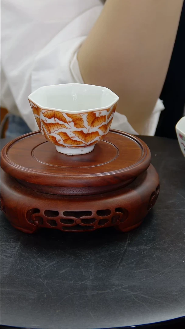 杯矾红百福纹八方杯#695#
