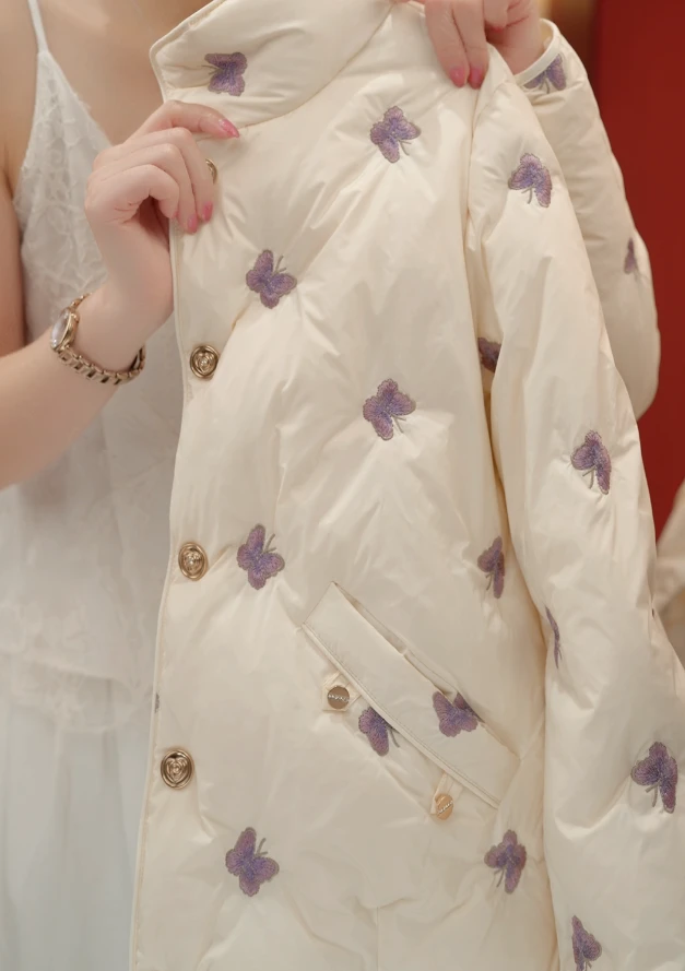 XA-2025年新款蝴蝶刺绣羽绒服