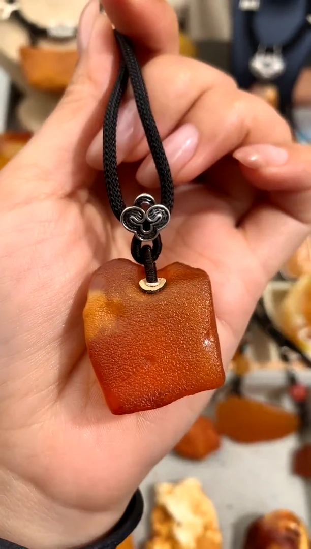 【闪购商品】蜜蜡裸石未镶嵌似玉