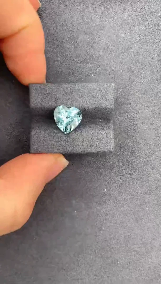 【闪购商品】海蓝宝石裸石未镶嵌2.6ct海蓝宝石