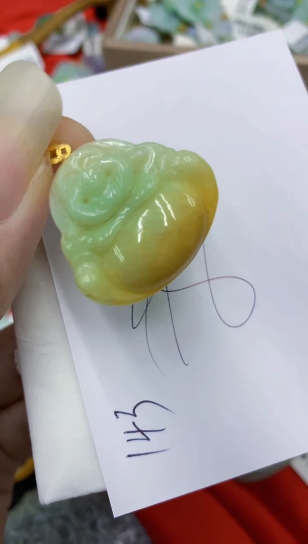 翡翠18K金镶嵌颈饰11111111111