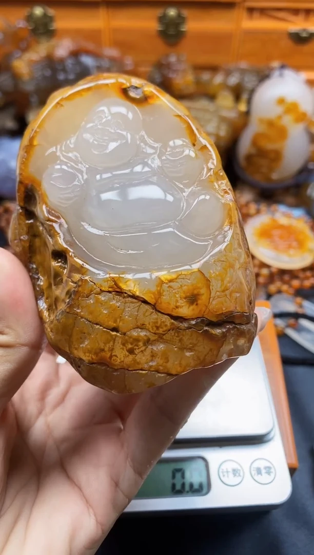 玛瑙/玉髓挂件未镶嵌墨*ll