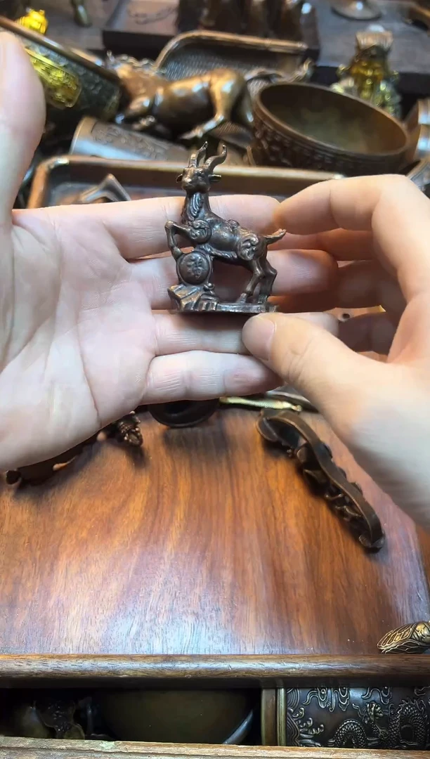 1案台摆件 物品摆件