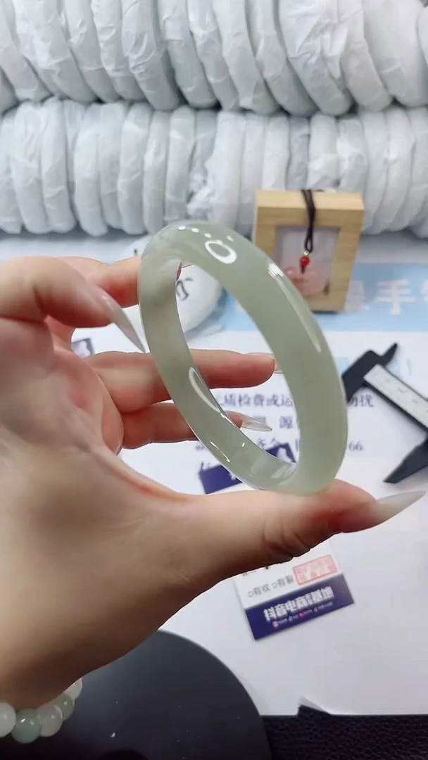 石英质玉手镯未镶嵌多样性发货V92-64