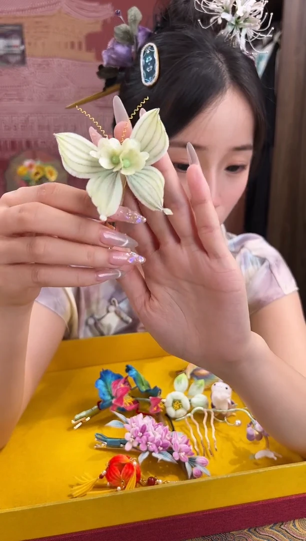 刺绣非遗绒花（发饰）