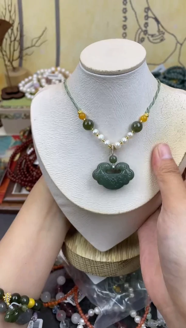 项链和田玉未镶嵌424