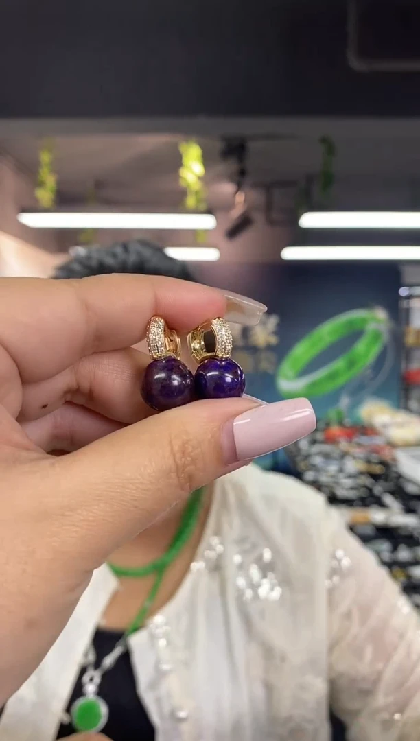 未镶嵌苏纪石（舒俱来）耳饰多样性发其一颜色微差