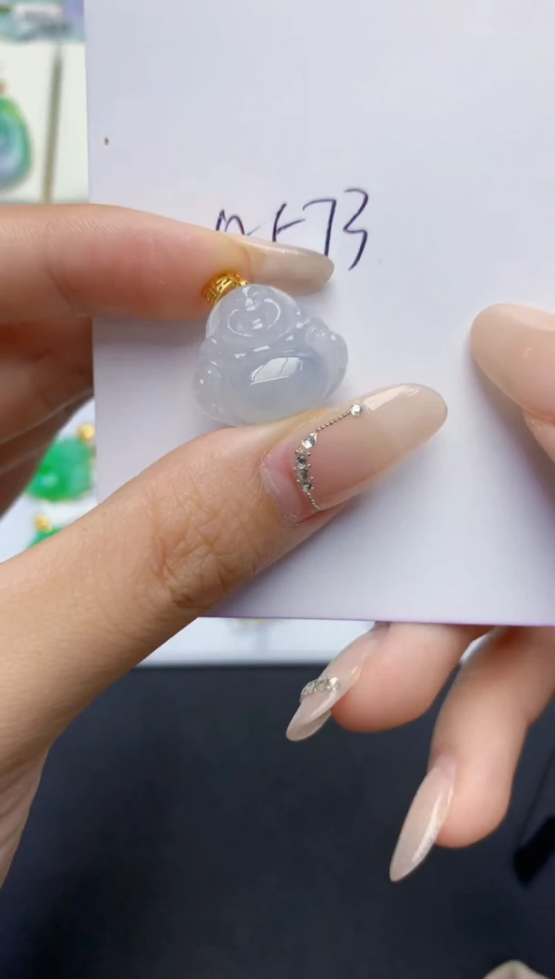 翡翠未镶嵌颈饰天然缅甸A货翡翠