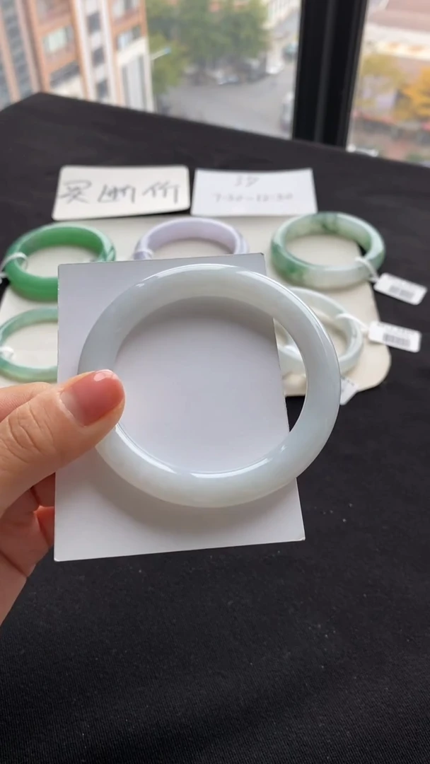 【闪购商品】翡翠手镯（圆镯）未镶嵌55圆条--不退不换