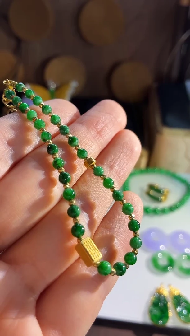 18K金镶嵌手链翡翠手链