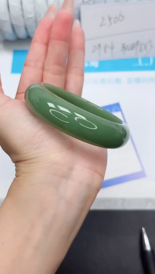 石英质玉手镯未镶嵌37-58.6HS