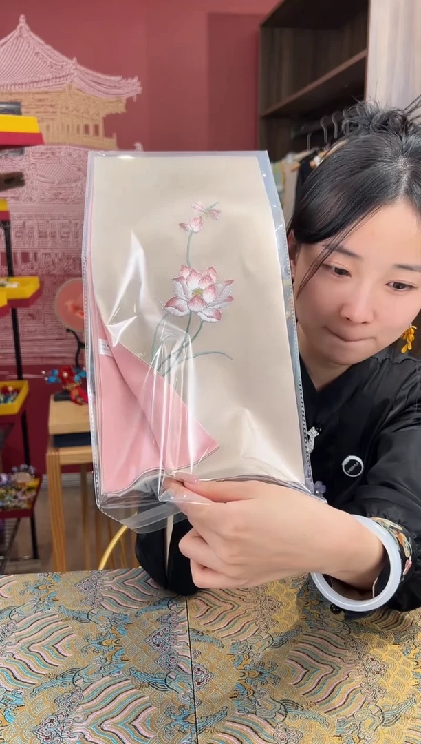 【闪购商品】刺绣苏绣100桑蚕丝丝巾