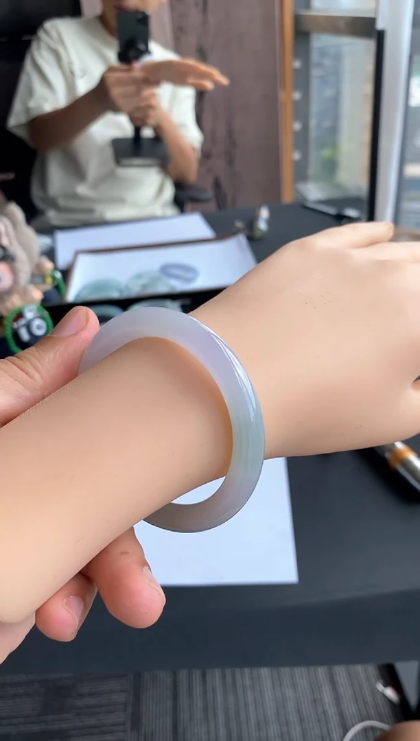 翡翠手镯未镶嵌原**?7号51.5*8.6*8.6圆条