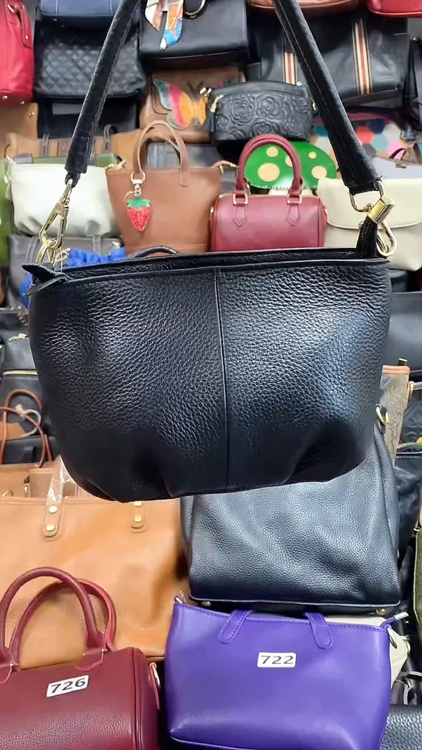 头层牛皮云朵包785.