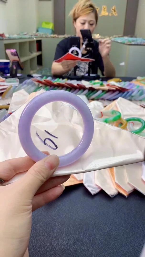 翡翠手镯未镶嵌0868322878