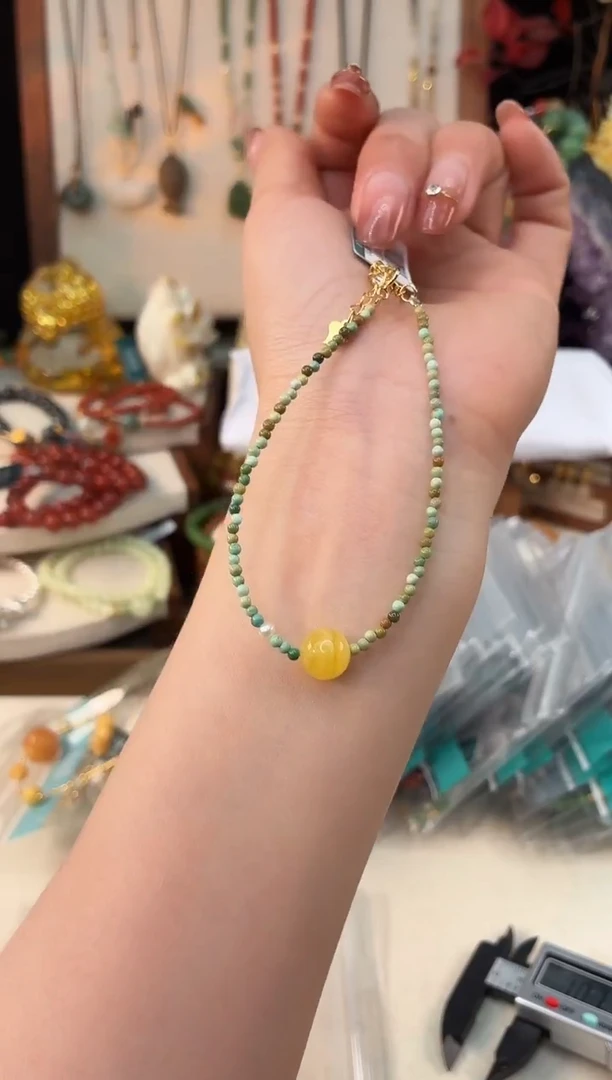 未镶嵌琥珀手饰@@I021L018571