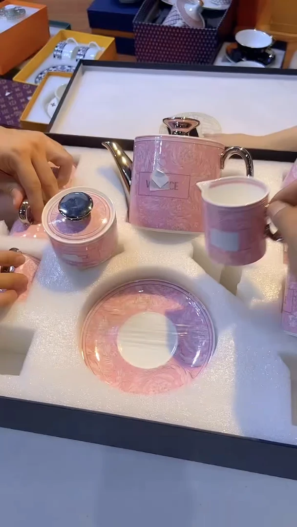 杯鸿辉家品牌瓷器，京东包邮！