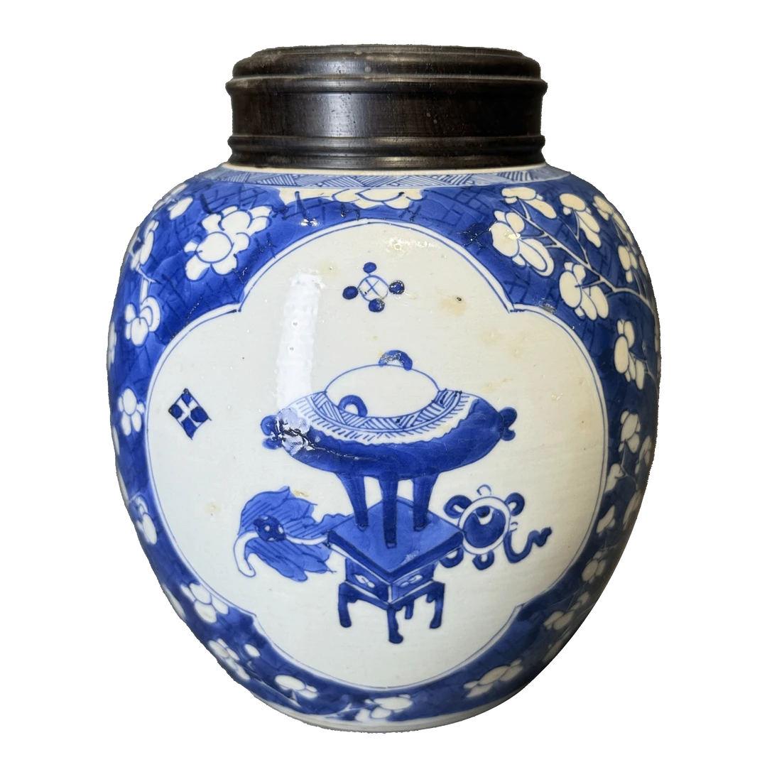 25190569t青花留白冰梅纹开窗博古纹罐