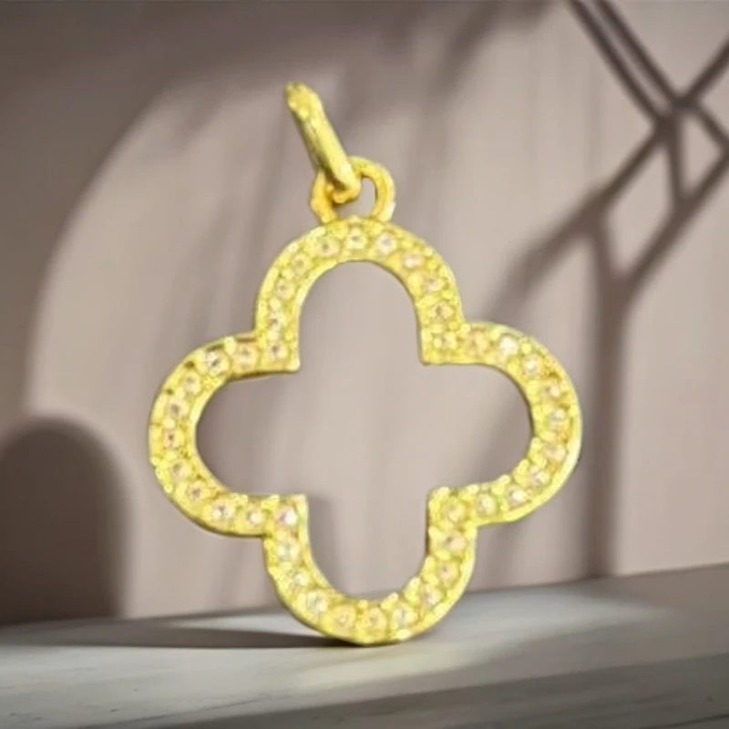 （七夕专享）18k满钻镂空四叶草吊坠高级轻奢