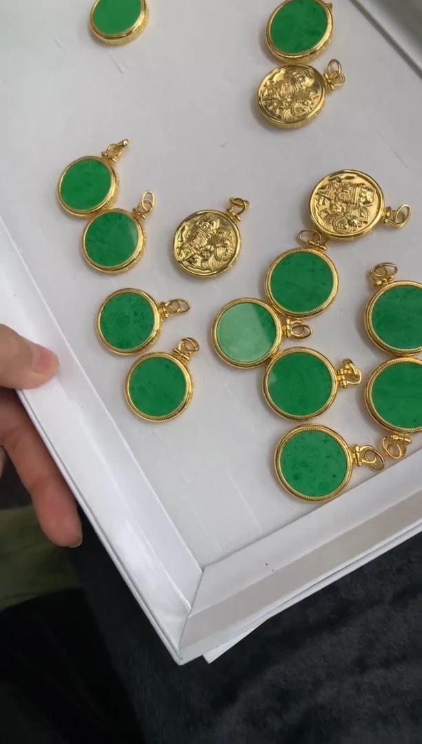 翡翠银S925镶嵌颈饰无事牌 多样性发其一