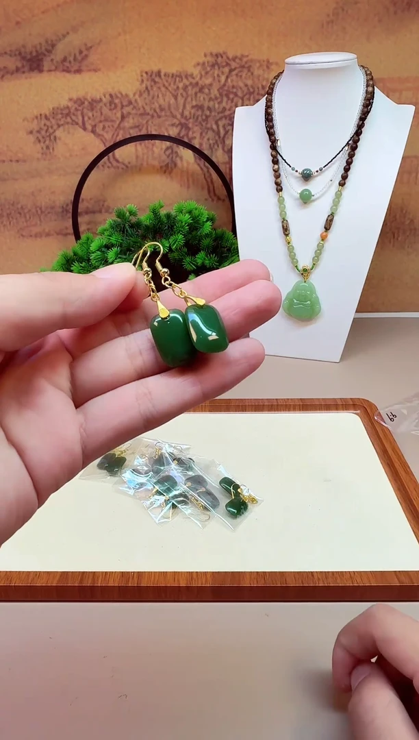 和田玉14K金镶嵌耳饰E111