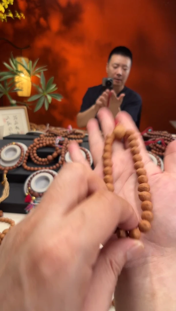 吊坠凤眼菩提E****张10毫米手持