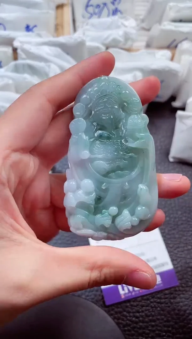 颈饰未镶嵌翡翠00009611