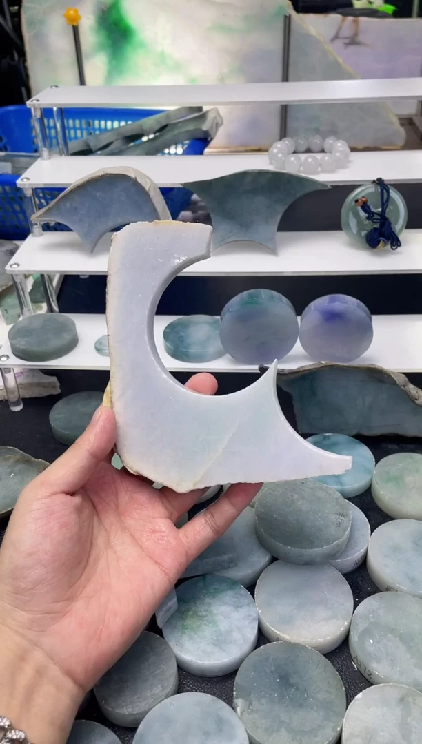 【闪购商品】翡翠把件未镶嵌N翡翠边角料