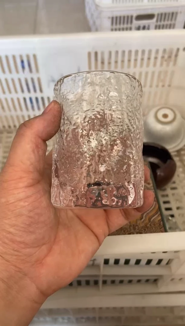 无运费险有瑕疵的摄影的产品有使用过的痕迹有点脏介意勿拍