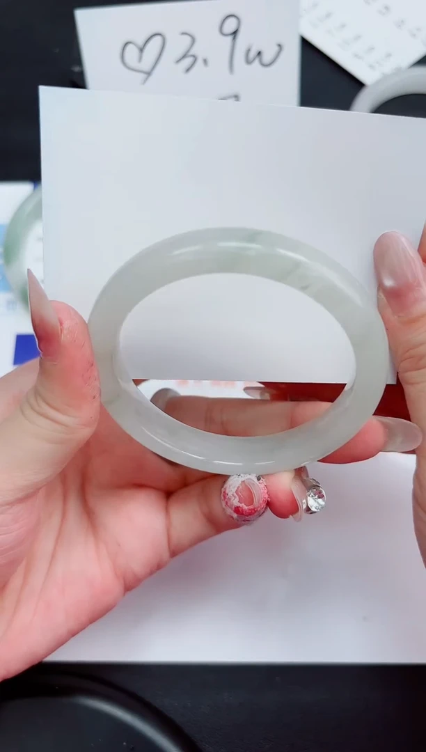 石英质玉手镯未镶嵌298-56.7