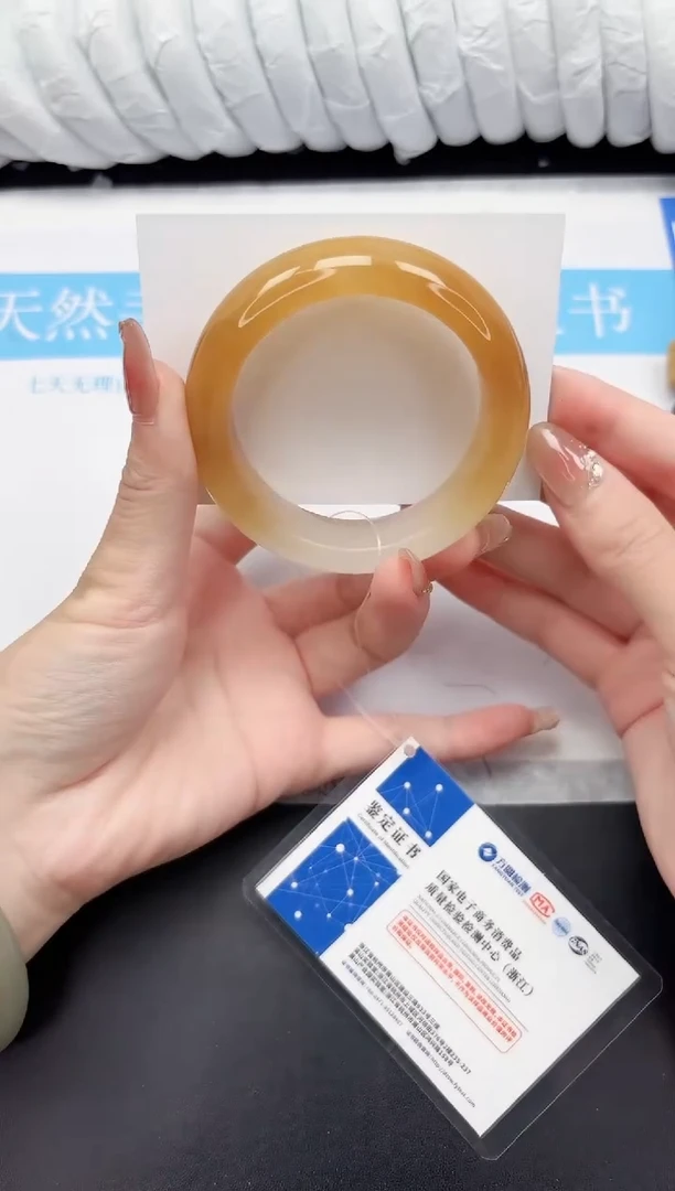未镶嵌手镯石英质玉120-55.8HL