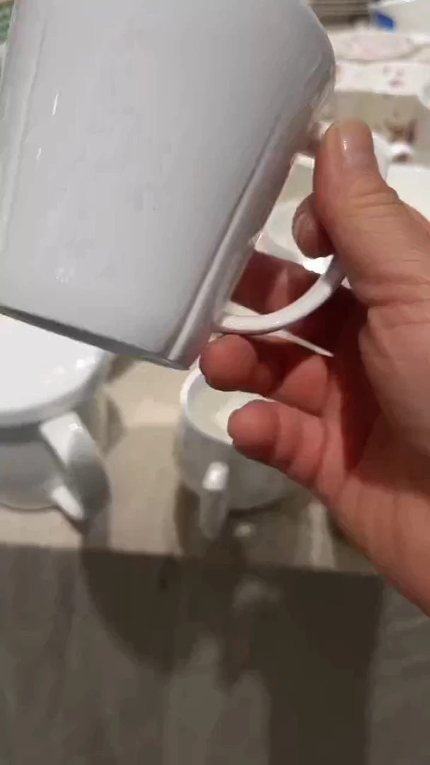 瓷罗尔水杯隆达骨瓷