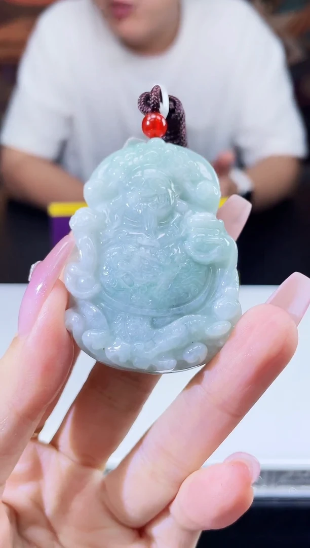 颈饰未镶嵌翡翠多样性发其一
