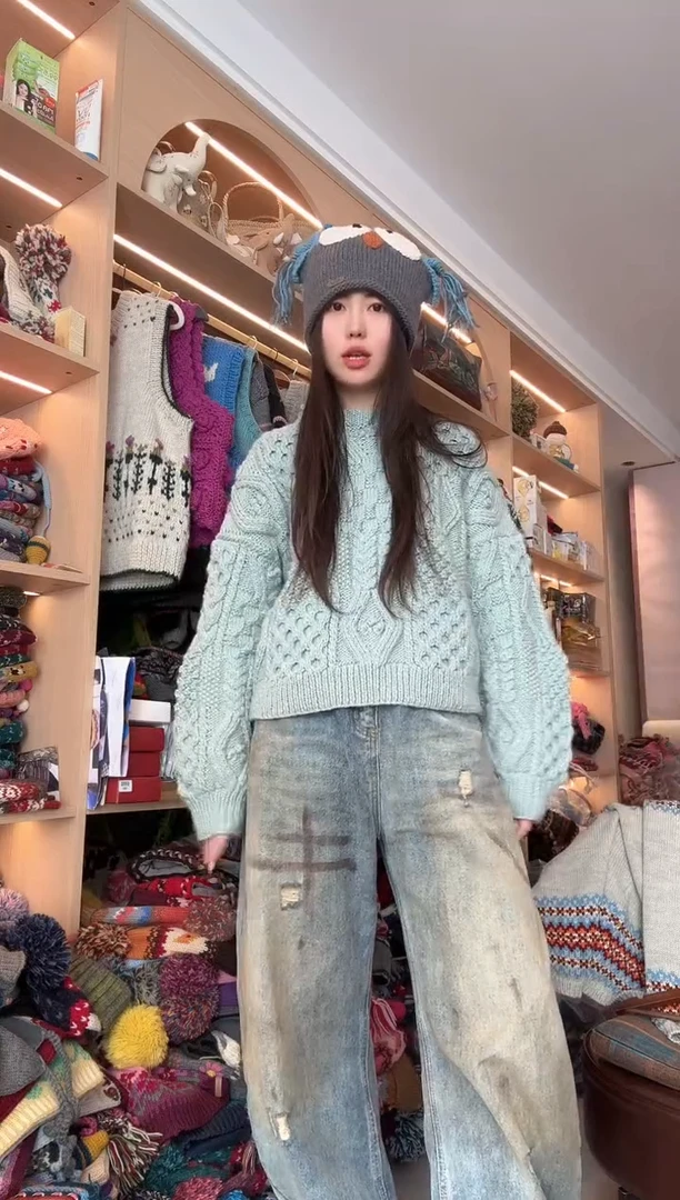 羊毛墨绿色套头