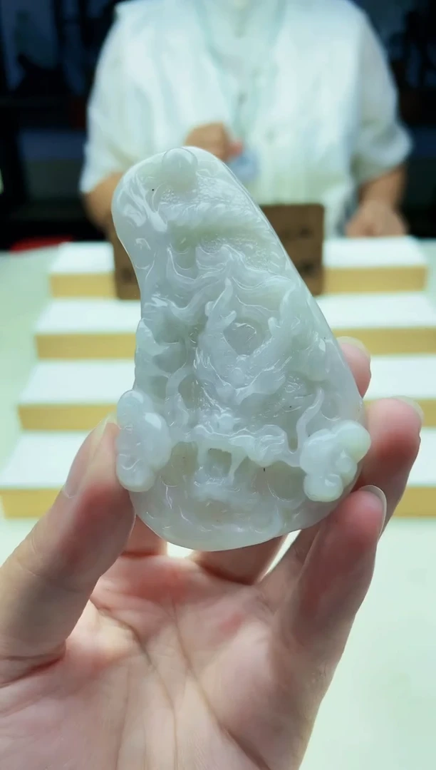 颈饰未镶嵌翡翠09270023