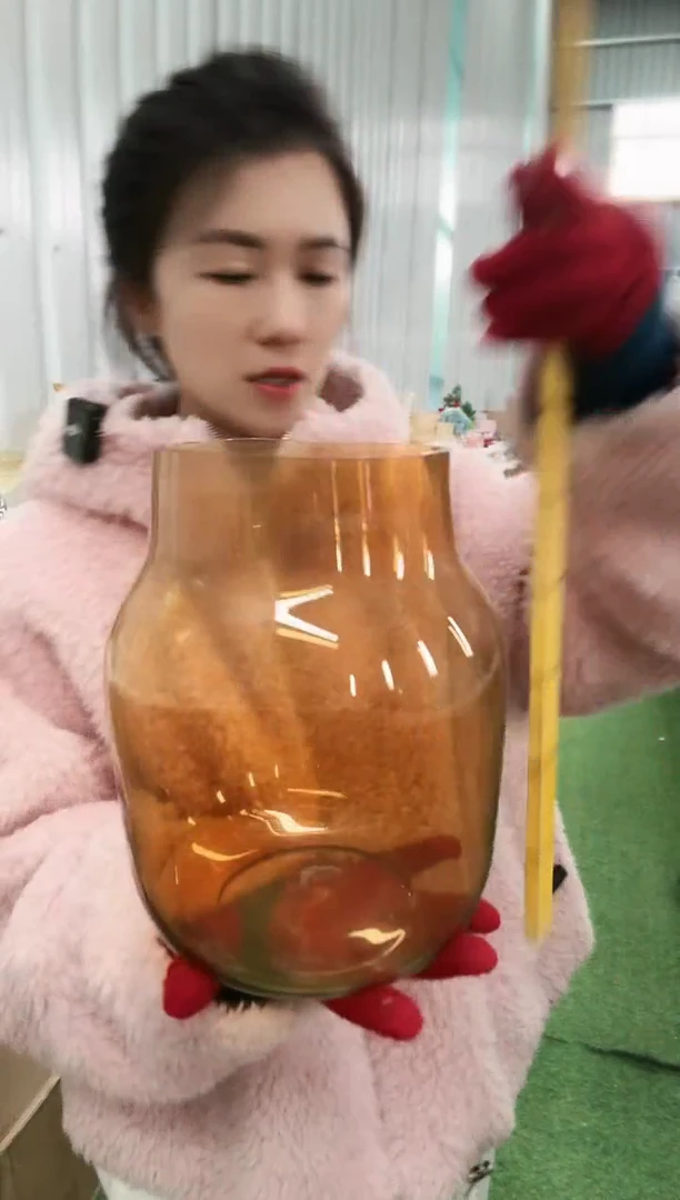 082直播玻璃花瓶