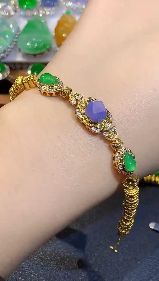 18K金镶嵌手链翡翠YS多样性发其一