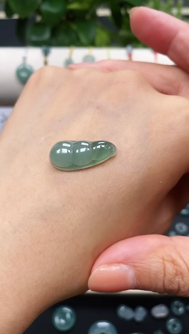翡翠裸石翡翠豆子