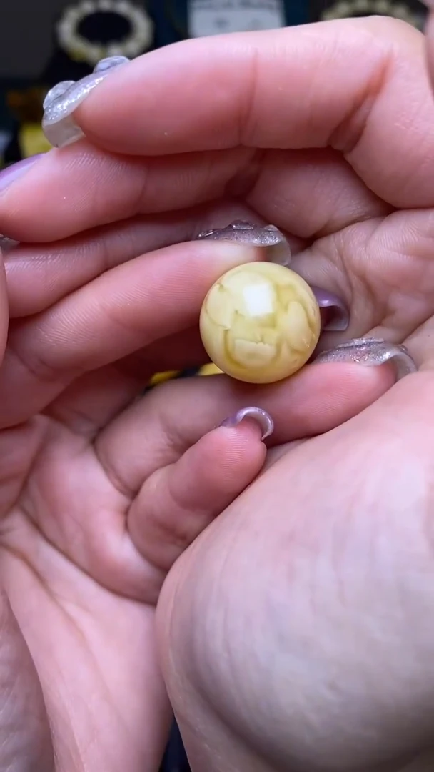 【闪购商品】琥珀裸石未镶嵌葵. 114