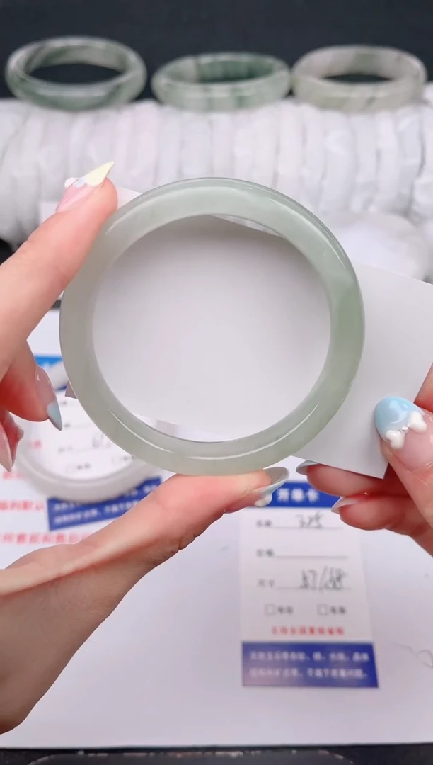 石英质玉手镯未镶嵌325-57/58