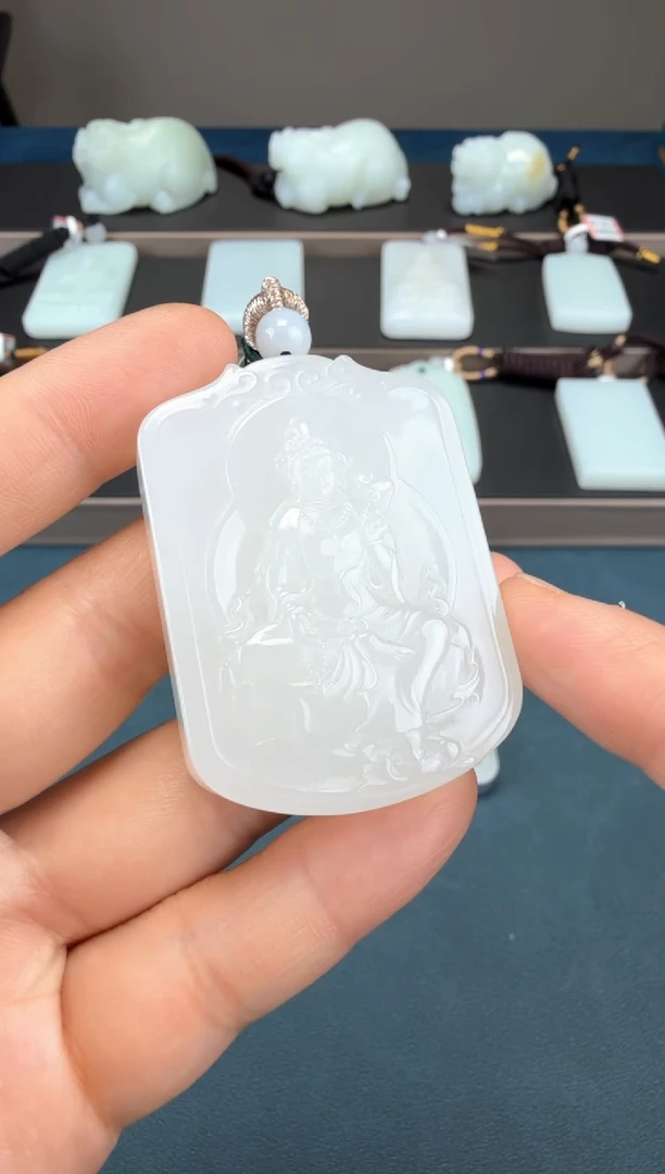 和田玉未镶嵌颈饰1