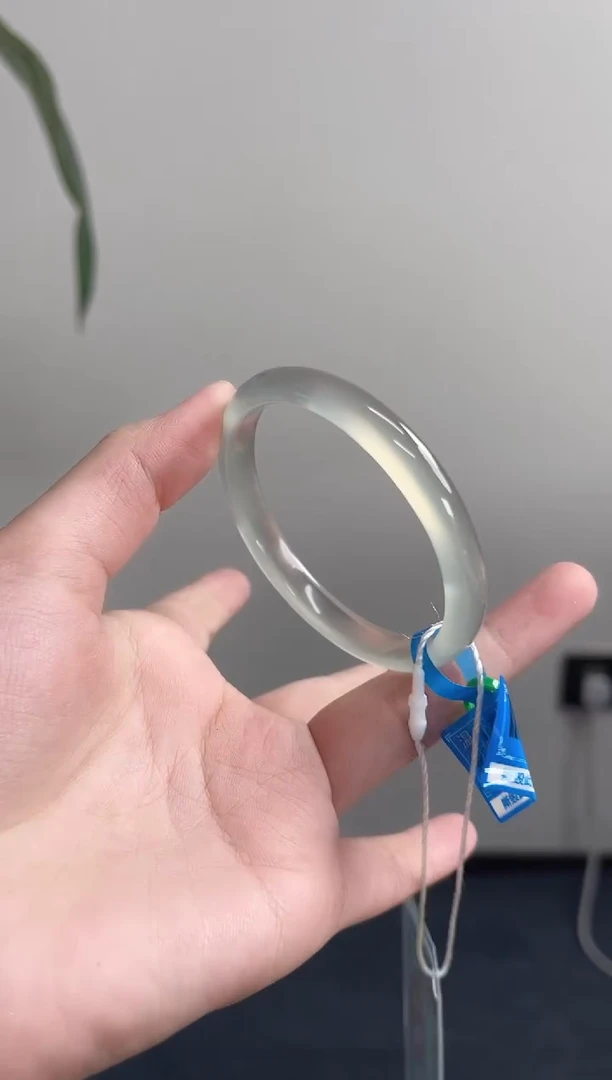 玛瑙/玉髓手镯未镶嵌56-57圈