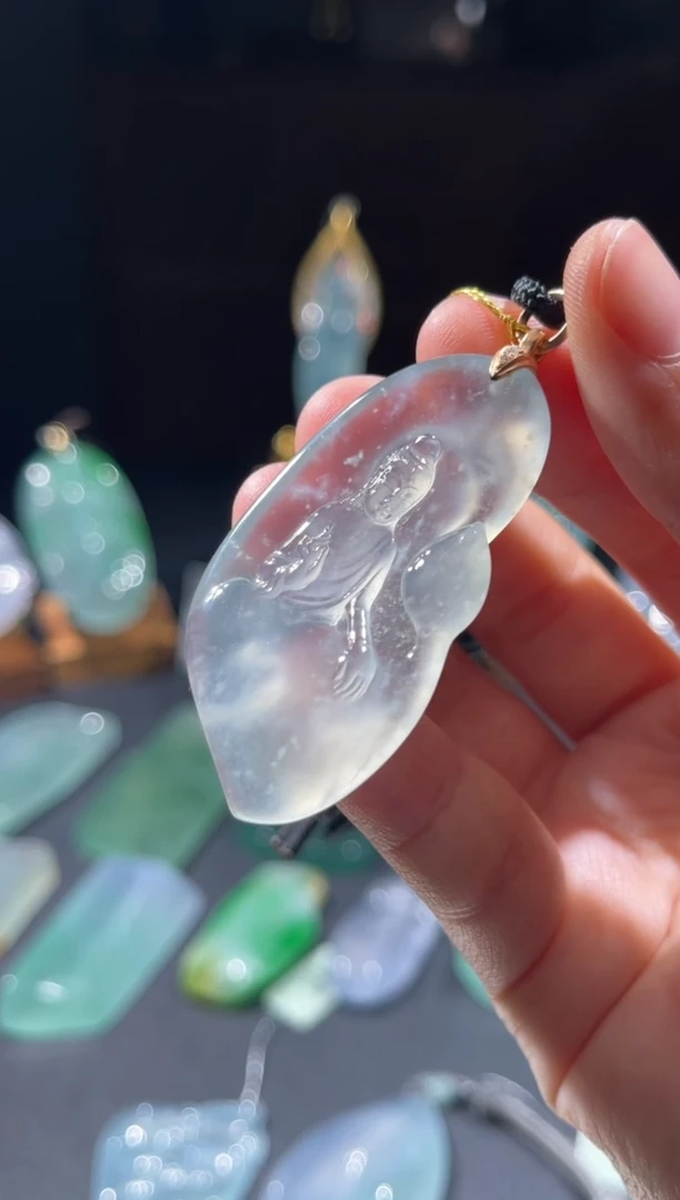 颈饰18K金镶嵌翡翠佳佳翡翠挂件成品3.99w